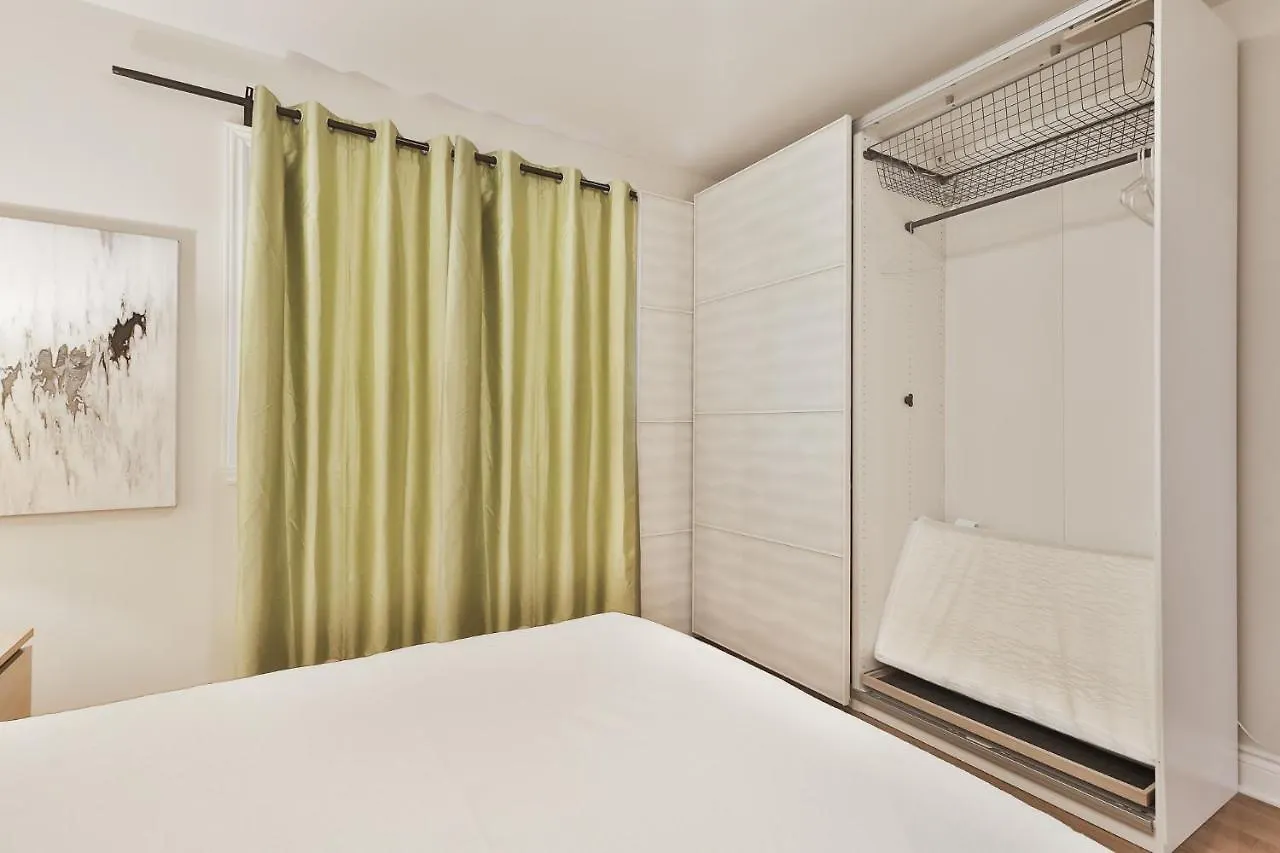 Stunning Full Apartments - On The Famous St Denis Street - Near Metro Montreal